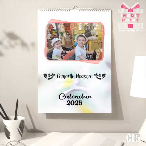 Calendar perete personalizat cu 13 fotografii CL5