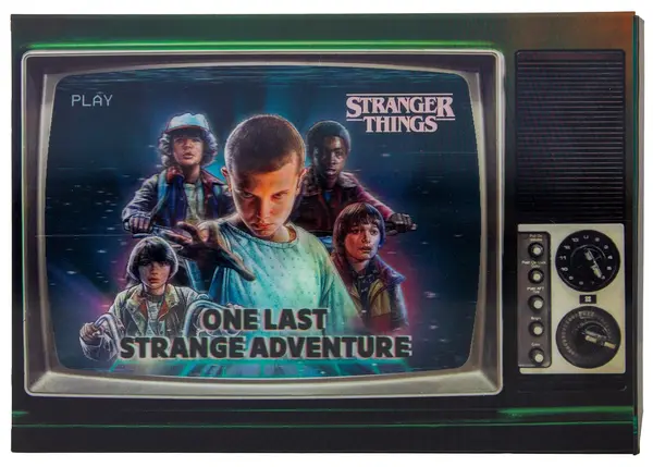 Calendar tematic CineReplicas Television: Stranger Things - Stranger Things (Deluxe) (2025)