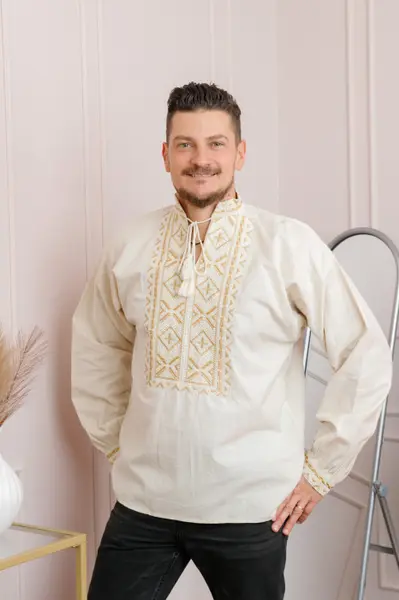 Camasa barbateasca traditionala crem cu motiv geometric auriu Silviu 02
