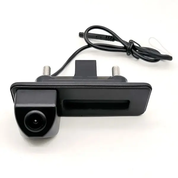 Camera marsarier dedicata Skoda Yeti 2009 - 2016 tip maner portbagaj, AHD 720P, Night Vision, rezistenta la apa si praf, cablu video 6m