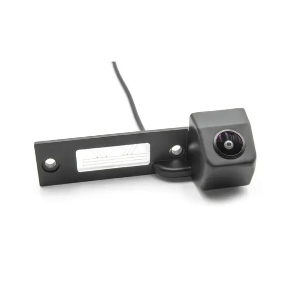 Camera marsarier dedicata VW Golf Plus 2004 - 2014 tip lampa numar, AHD 720P, Night Vision, rezistenta la apa si praf, cablu video 6m