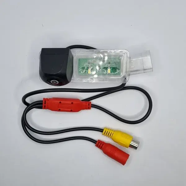 Camera marsarier dedicata VW Scirocco 2008 - 2018 tip lampa numar cu led integrat, AHD 720P, Night Vision, rezistenta la apa si praf, cablu video 6m