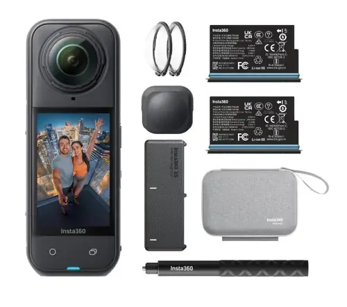 Camera Video de Actiune Insta360 X5 Essentials Bundle, Filmare 360, 8K, Foto 72 MP/18 MP, Wi-Fi, USB, Giroscop 6 axe, Bluetooth, Waterproof 15m (Negru)
