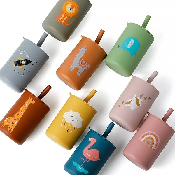 Cana din silicon Bocioland cu pai, 150 ml, fara BPA, 6 luni+, Cloud
