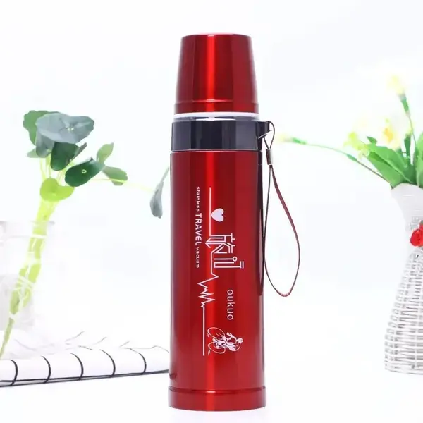 Cana termos 750ml cu perete dublu si capac etans – pentru bauturi calde sau reci