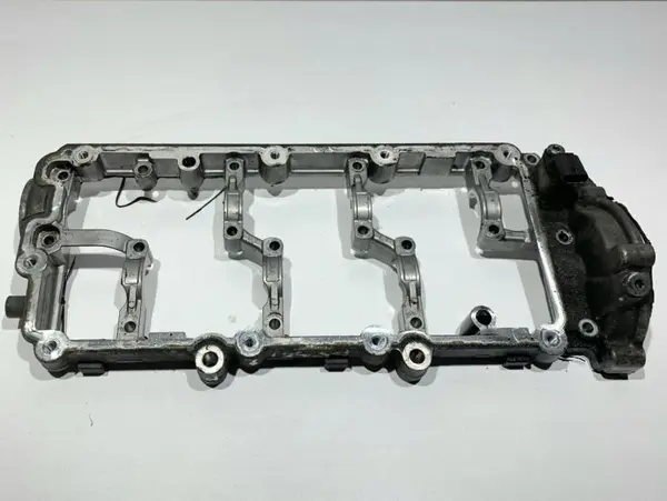 Capac ax cu came (chiulasa) dreapta Audi A5 (2007-2011) [8T3] 3.0 tdi CCWA