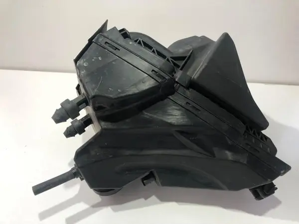 Capac filtru aer 8k0133837t Audi A5 (2007-2011) [8T3] 2.0 tdi