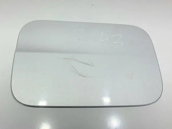 Capac / usa rezervor culoare argintiu - 775 A2127570006 Mercedes E-Class (2009->) [W212]