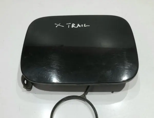Capac / usa rezervor culoare negru cod:kh3 Nissan X-Trail (2001-2007)
