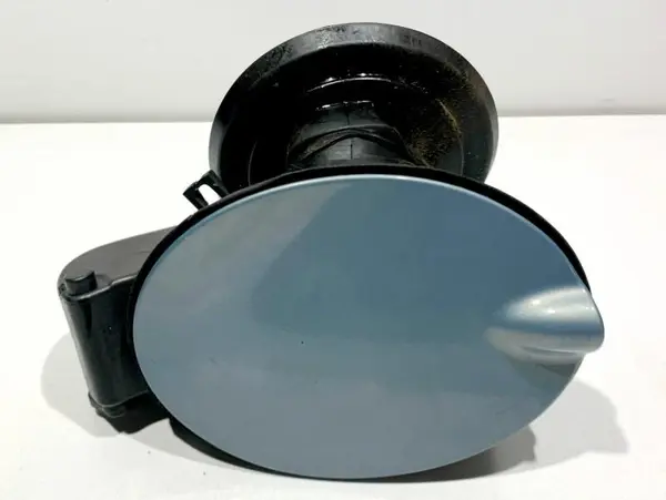 Capac / usa rezervor Ford Kuga (2008-2012)
