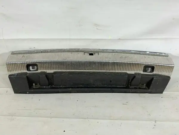 Capitonaj portbagaj 8U0864483A Audi Q3 (2011-2017) [8U]
