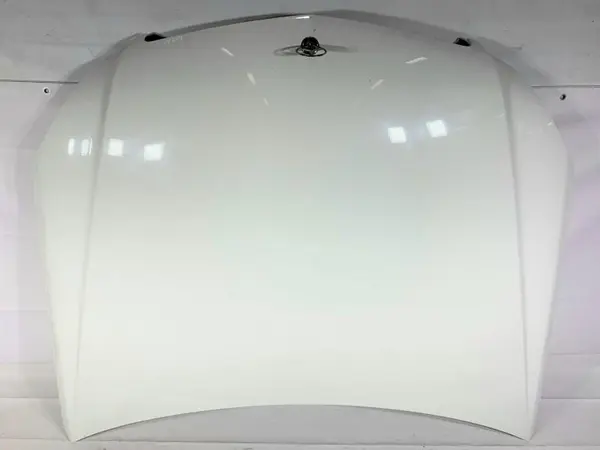 Capota motor culoare 650 - alb calcit Mercedes C-class facelift (2011-2014) [w204]