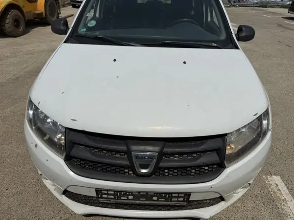 Capota motor culoare alba Dacia Sandero 2 (2012-2017)