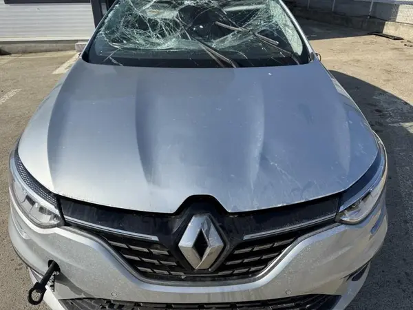 Capota motor culoare argintie Renault Megane 4 (2016-2020)