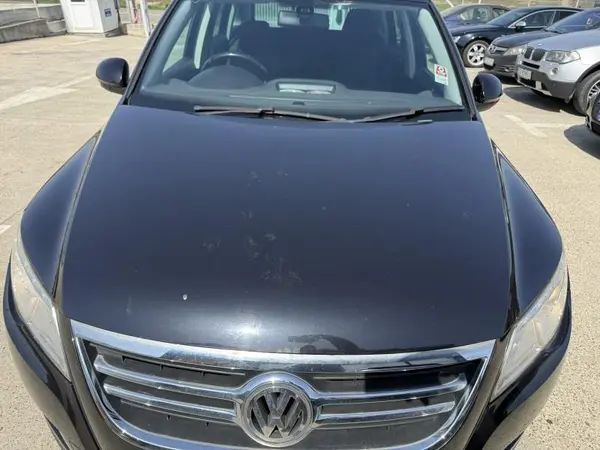Capota motor culoare negru - lc9x Volkswagen Tiguan (2007-2011)