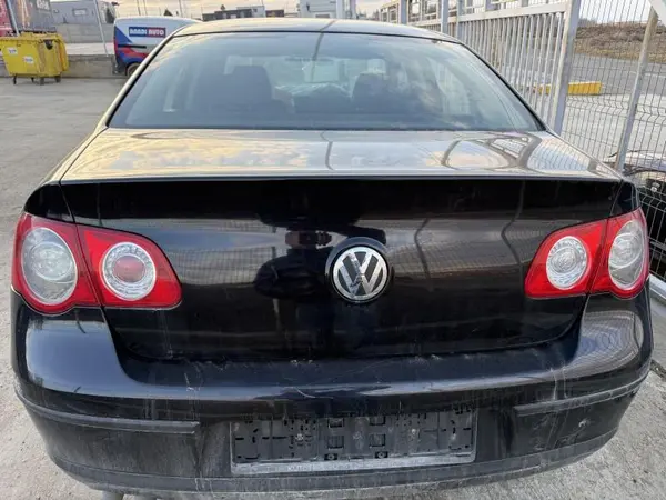 Capota portbagaj culoare negru - lc9x Volkswagen Passat B6 3C (2005-2010)
