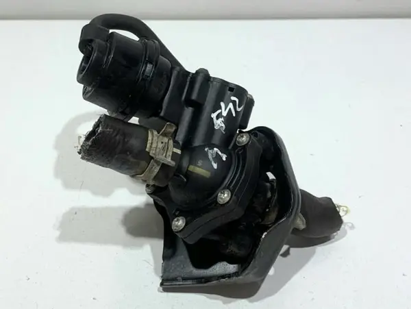 Carcasa / corp termostat 922306682R Renault Arkana (2019-2023) 1.3 tce H5H-E4