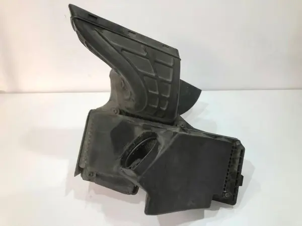 Carcasa filtru aer 8k0133843e Audi A4 (2007-2011) [8K2, B8] 2.0 tdi CAGA