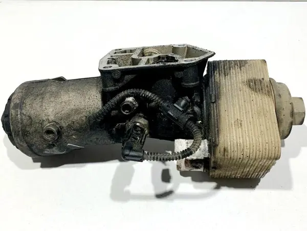 Carcasa filtru ulei cu termoflot 045115389J Volkswagen Tiguan (2007-2011) 2.0 tdi CAGA