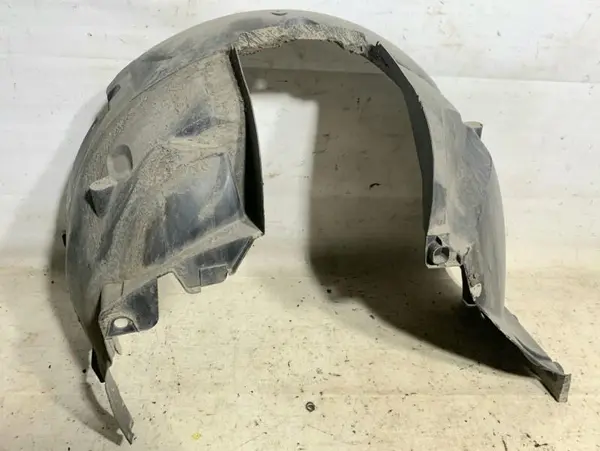 Carenaj roata dreapta fata 638407780R Dacia Sandero 2 (2012-2017)