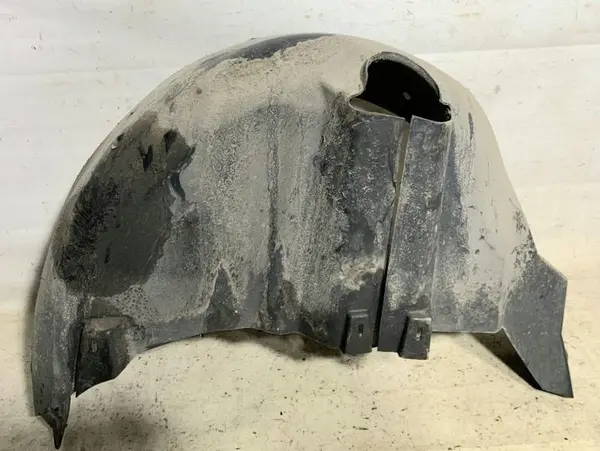 Carenaj roata dreapta spate 5J6810972 Skoda Fabia 2 (2006-2010)