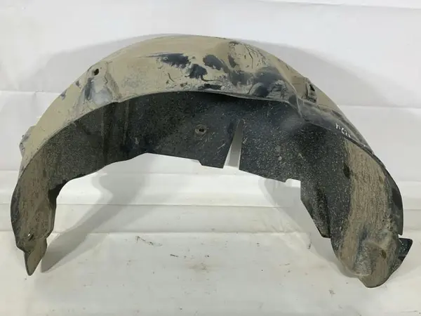 Carenaj roata stanga spate 767493061R Renault Megane 3 (2008-2012)