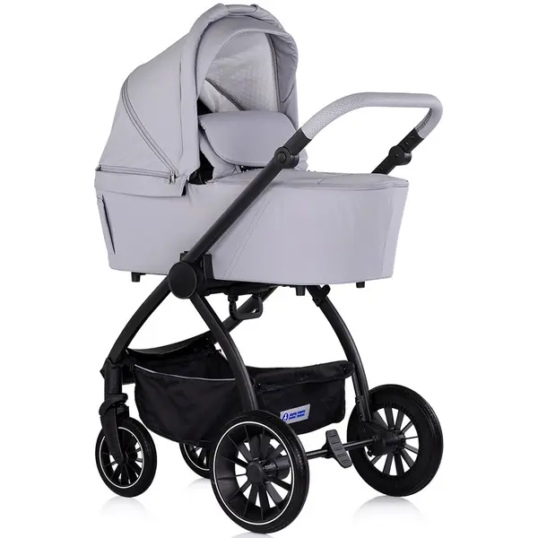 Carucior 3 in 1 pentru copii Chipolino Prestige Platinum, reversibil, cadru din aluminiu, roti cu suspensii, greutate admisa 22 kg