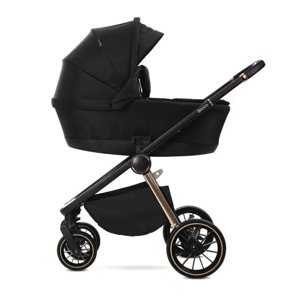 Carucior 3 in 1 pentru copii Lorelli Bianca Negru, prevazut cu sistem anti-reflux, cadru din aluminiu, suspensii, parte sport reversibila, bara de protectie detasabila, geanta, greutate admisa 22 kg