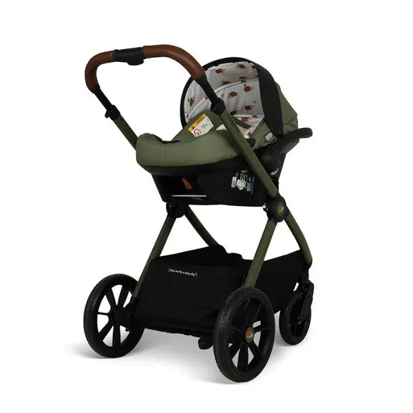 Carucior pentru copii Cosatto Giggle 4 Hoglet 3 in 1 cu sezut reversibil, sasiu din aluminiu, suspensie, bara detasabila, maner telescopic, greutate admisa 25 kg