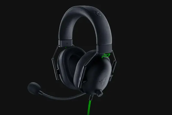 Casti cu Razer Blackshark V2 X Green Casti Razer Blackshark V2 X Green