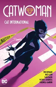Catwoman Vol. 2: Cat International, Paperback/***