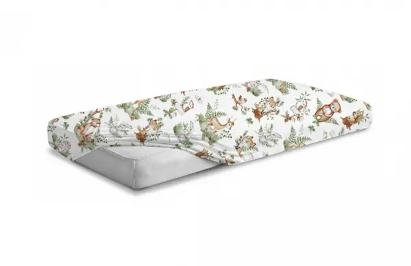 Cearceaf cu banda elastica pentru pat copii, dimensiune 120 x 60 cm, 100 bumbac, BabyMam Forest Animals