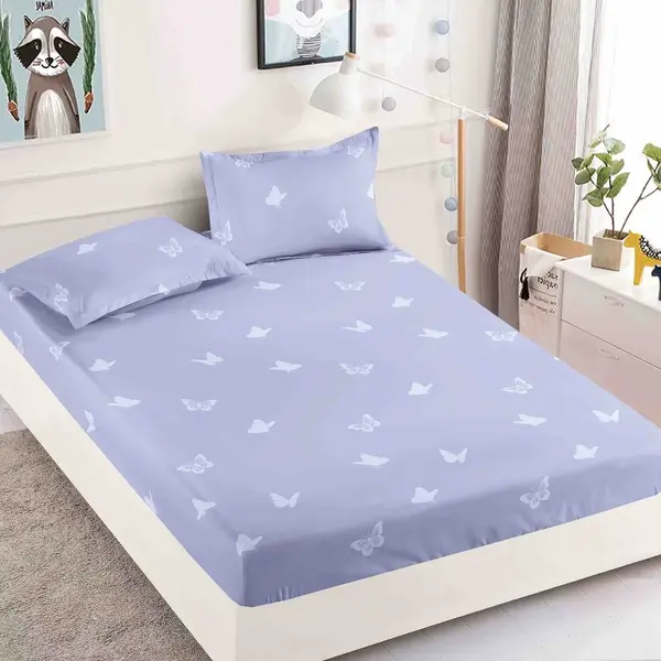 Cearsaf cu elastic, Bumbac FINET, 160/180x200cm, 2 fete de perne 50x70cm, Jojo Home, Lavanda, fluturi