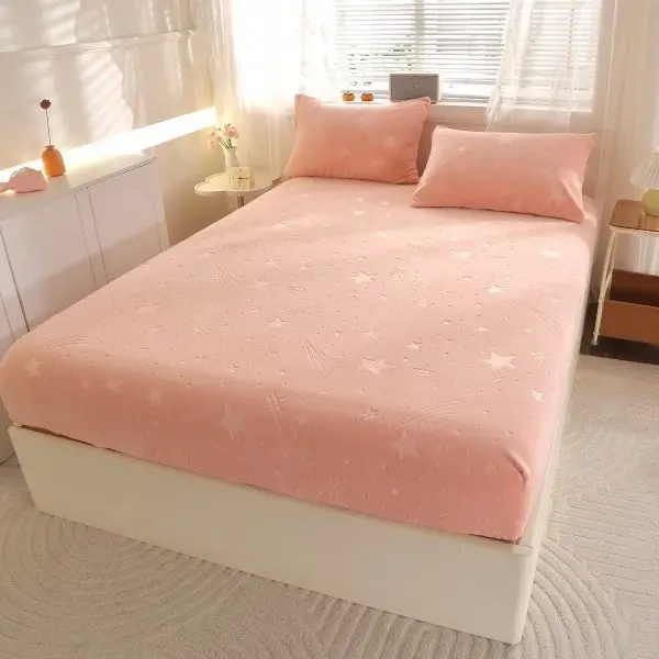 Cearsaf cu Elastic Cocolino 180x200cm si 2 fete de perna 50x70cm, Ploaie de Stele, Somon
