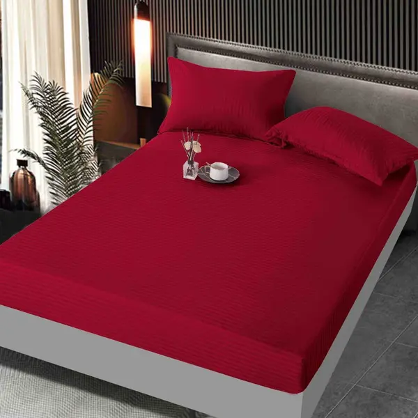 Cearsaf cu Elastic, JoJo Home, Damasc Finetat, 160x200 cm, 2 Fete de Perna 50x70 cm, Rosu