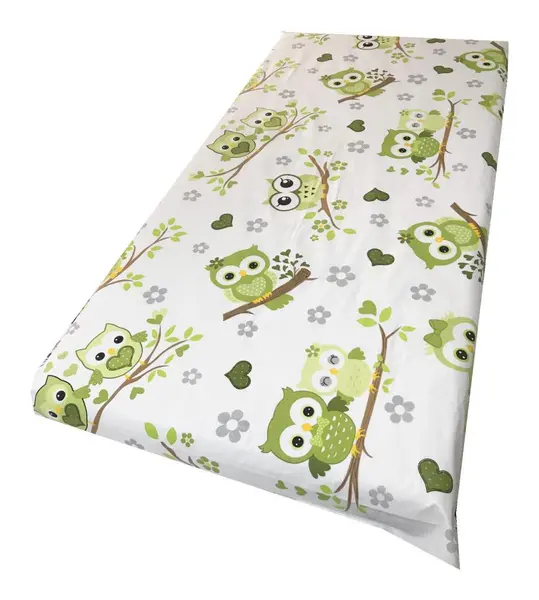 Cearsaf cu elastic pe colt 140x70 cm Bufnite indragostite cu verde