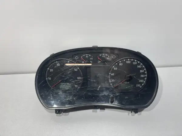 Ceasuri bord 6q0920803 Volkswagen Polo 4 (2001-2005) 1.4 tdi