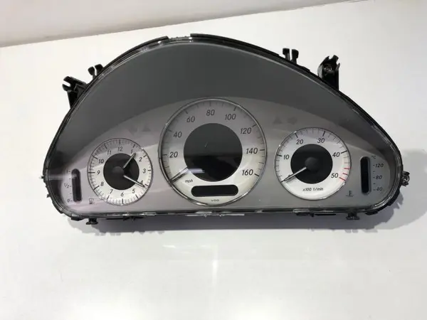 Ceasuri bord anglia a2114404811 Mercedes E-Class (2002-2008) [W211]