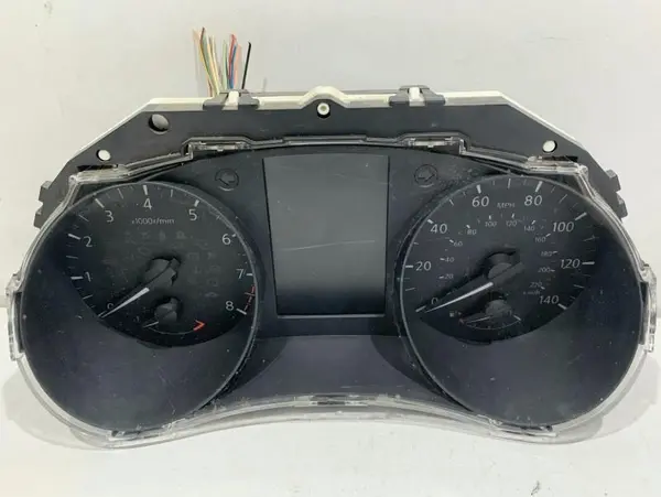 Ceasuri bord anglia Nissan Qashqai 2 (2013-2016) [J11] 1.2 dig-t HRA2DDT