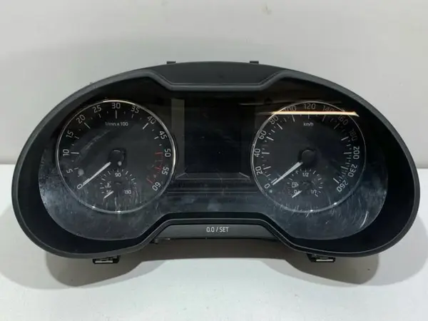 Ceasuri bord europa 5E0920781C Skoda Octavia 3 (2013-2017 ) 2.0 tdi CRMB; CXXB