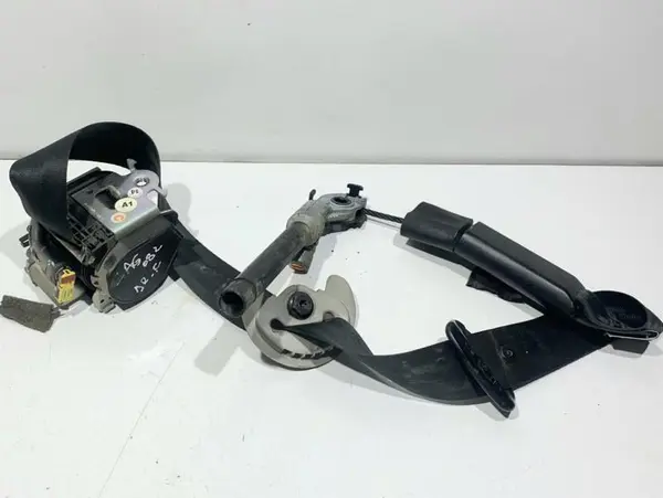 Centura de siguranta cu pretensioner dreapta fata Renault Laguna 3 (2007-2010)