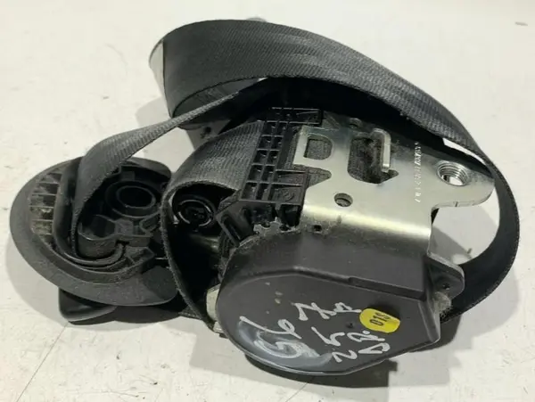 Centura de siguranta dreapta fata 1K4857706AJ Volkswagen Golf 6 (2008-2013)