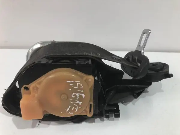 Centura de siguranta dreapta fata 3063932aa Opel Insignia A (2008-2013)