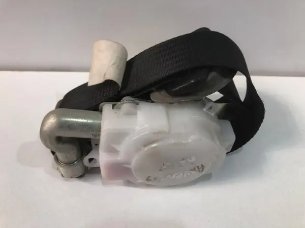 Centura de siguranta dreapta fata 7p1510-p Toyota Avensis (2009-2012) [T27]