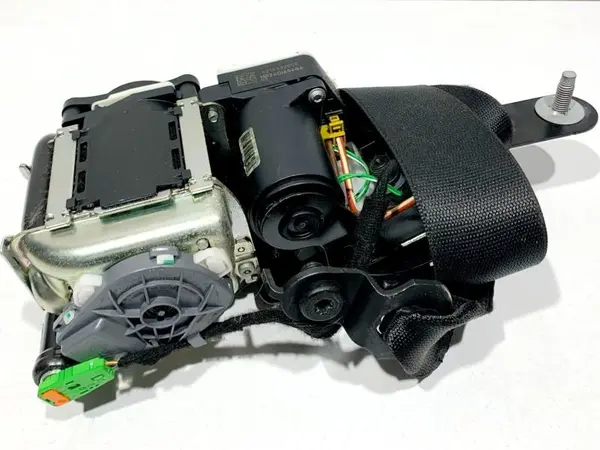 Centura de siguranta dreapta fata A2048602485 Mercedes C-Class (2007-2010) [W204]