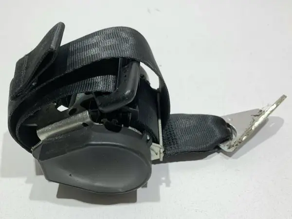 Centura de siguranta dreapta spate 1K6857806N Volkswagen Golf 6 (2008-2013)