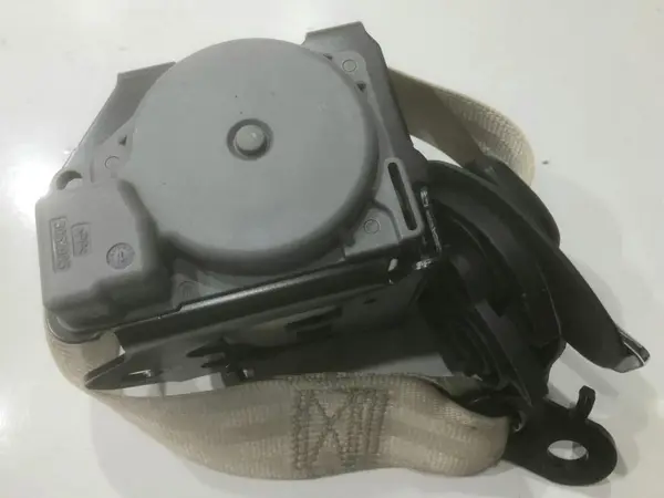Centura de siguranta dreapta spate 7P0857806C Porsche Cayenne (2010-2014)