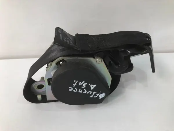 Centura de siguranta dreapta spate 888400034r Renault Megane 3 (2008-2012)