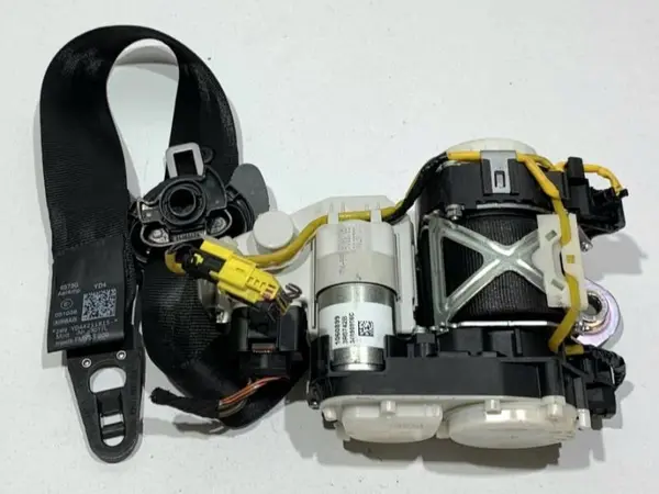 Centura de siguranta stanga fata 4G8857705H Audi A6 facelift (2014-2018) [4G,C7]