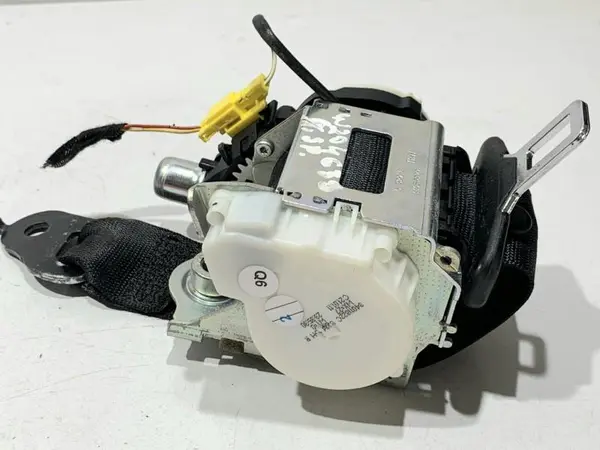 Centura de siguranta stanga spate A2048600785 Mercedes C-Class (2007-2010) [W204]
